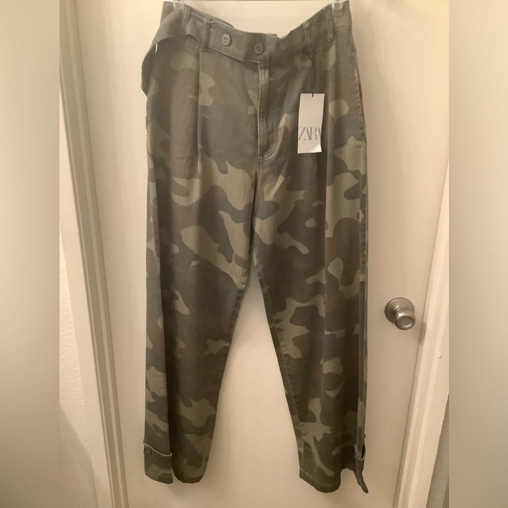 Zara Camouflage Wide Leg Pants Size Large